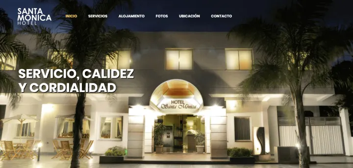 Captura del sitio web de Santa Mónica Hotel, desarrollado por GrupoNexus